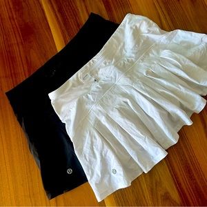 Ladies Lululemon Skirts in Black/White - Size 6